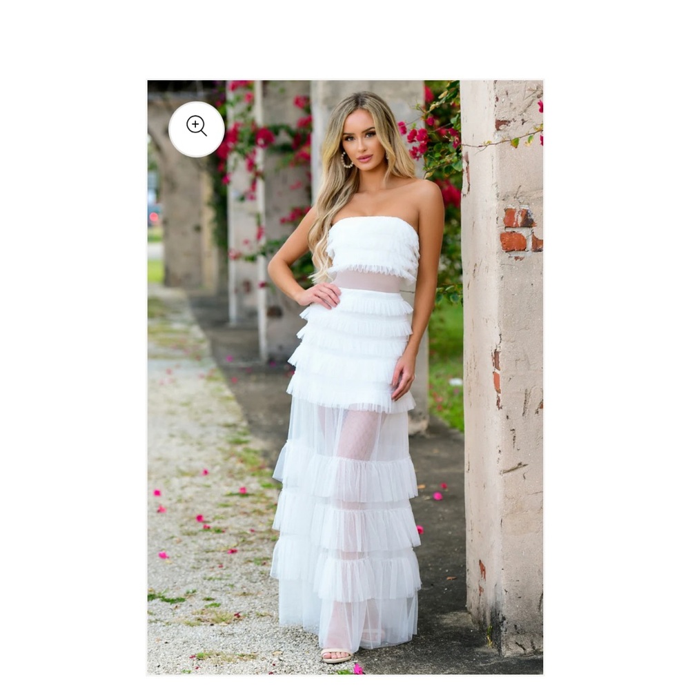 Elegant White Maxi Dress